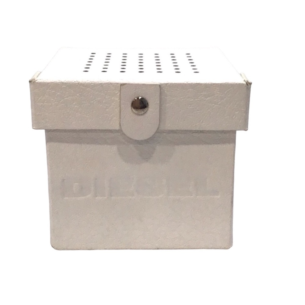 💚 FREE with any purchase ⭐️ Diesel Watch Case